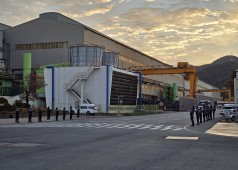 251111 25년 단체교섭 승리를 위한 출근선전전